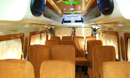 traveller-interior-ceiling-brown-seatings